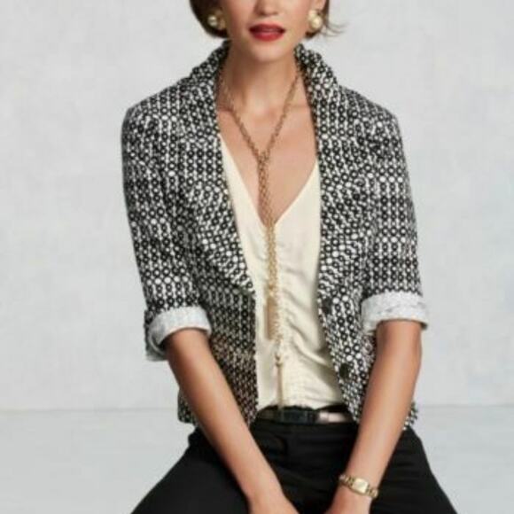 Cabi Du Jour White w/Black Circles Rouching Details Fitted Cropped Jacket Size 4 - Picture 12 of 12